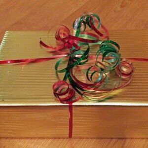 Girft Wrapping Tier 1 (Basic - Wrapping Paper and Matching Curling Ribbon)